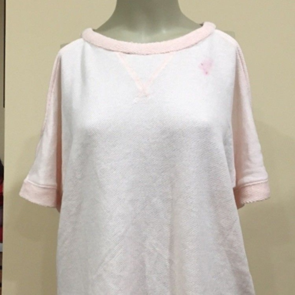 **NWOT NYC Sweater Sz M Cold Shoulder